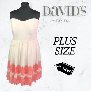 NWT David’s Bridal Short Crinkle Chiffon Bridesmaids Dress in Color Angel/Coral